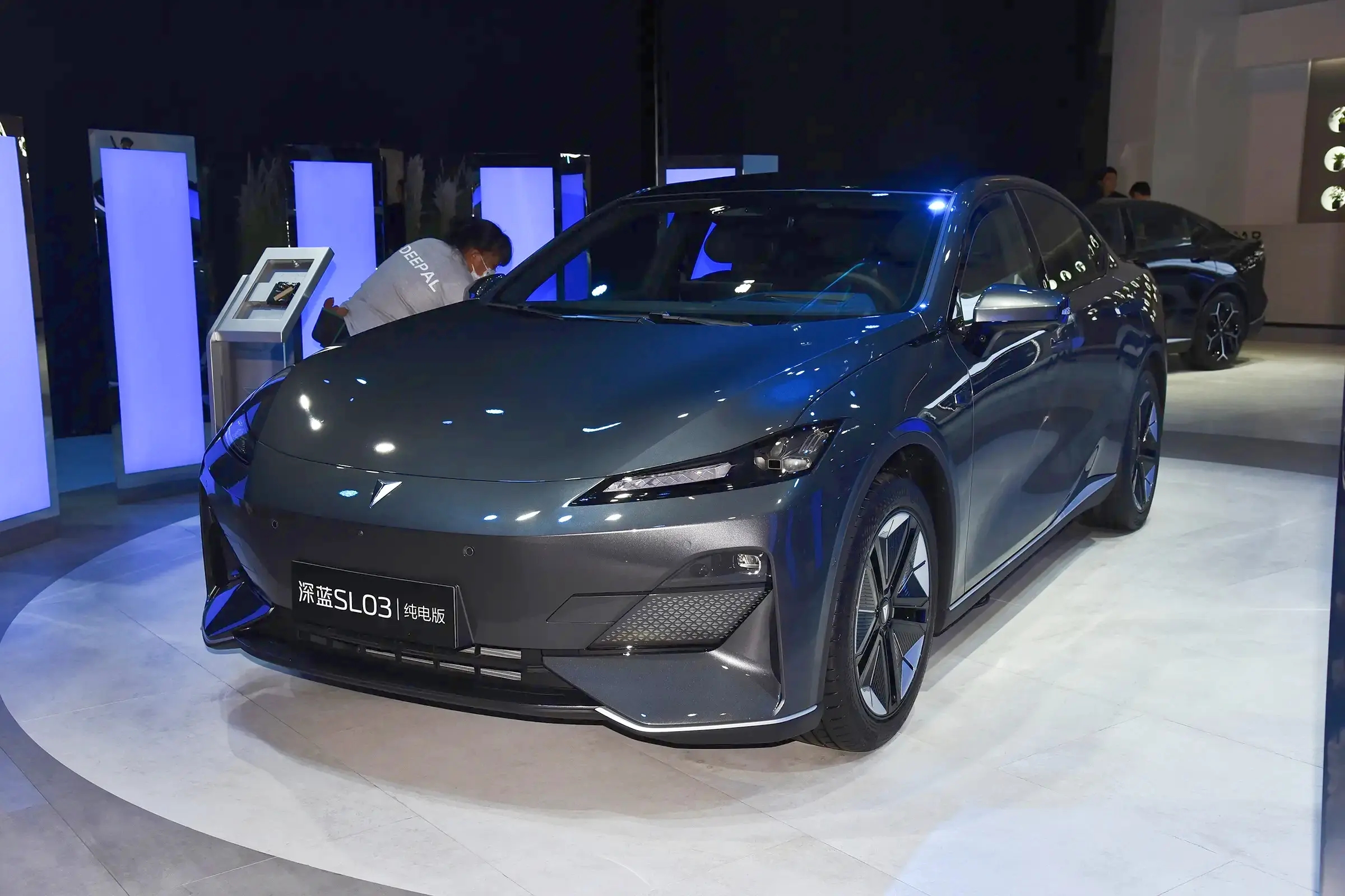 长安11月销量227327辆20231-11月2337963