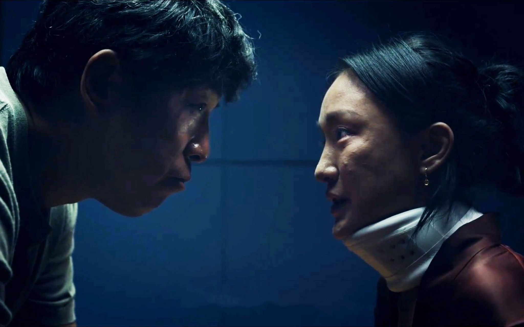 《涉过愤怒的海》是一部由曹保平执导,黄渤,周迅主演的电影,讲述了一