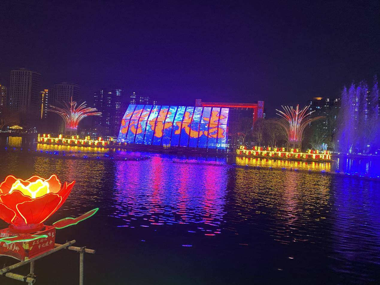 临沂:节日亮化年味浓 璀璨灯光扮靓城市夜空