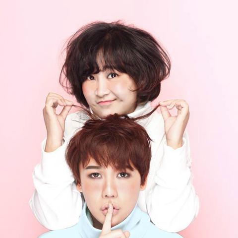 泫雅曾给刘维伴舞上热搜了?到底是怎么回事?