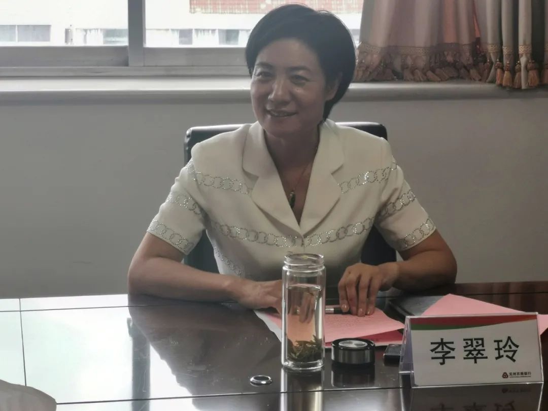 最后,兖州区委常委,统战部部长李翠玲向大家介绍了兖州区上半年经济