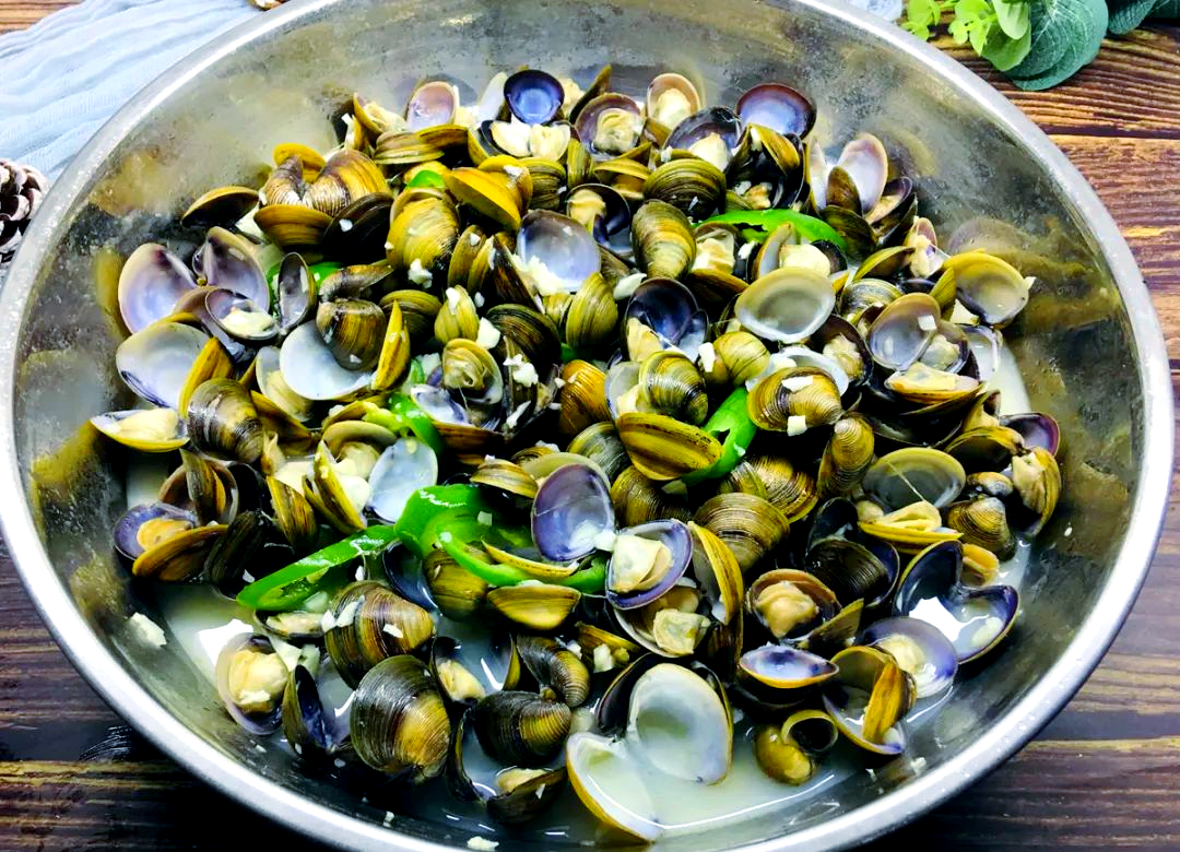 黄沙蚬:鲜美无比,肉质肥厚,一口一个,令人回味无穷