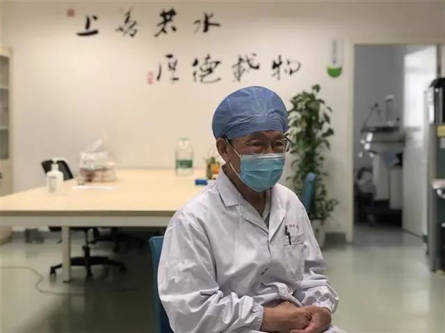 新冠肺炎医生图片