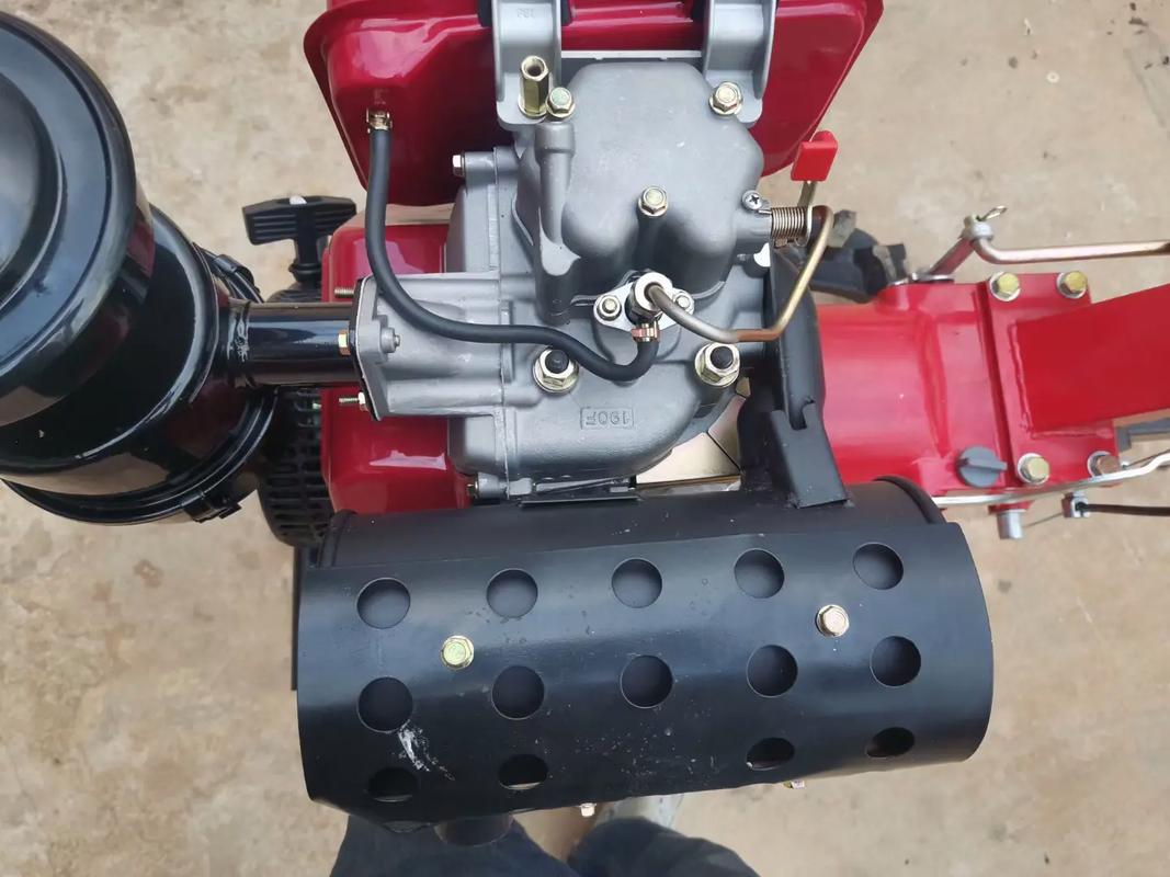 重庆耀虎汽油机使用方法?