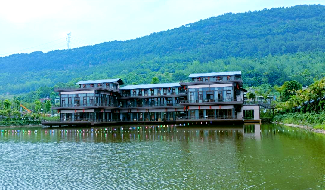 三峡漫城:集多元生态旅游体验于一体的胜地