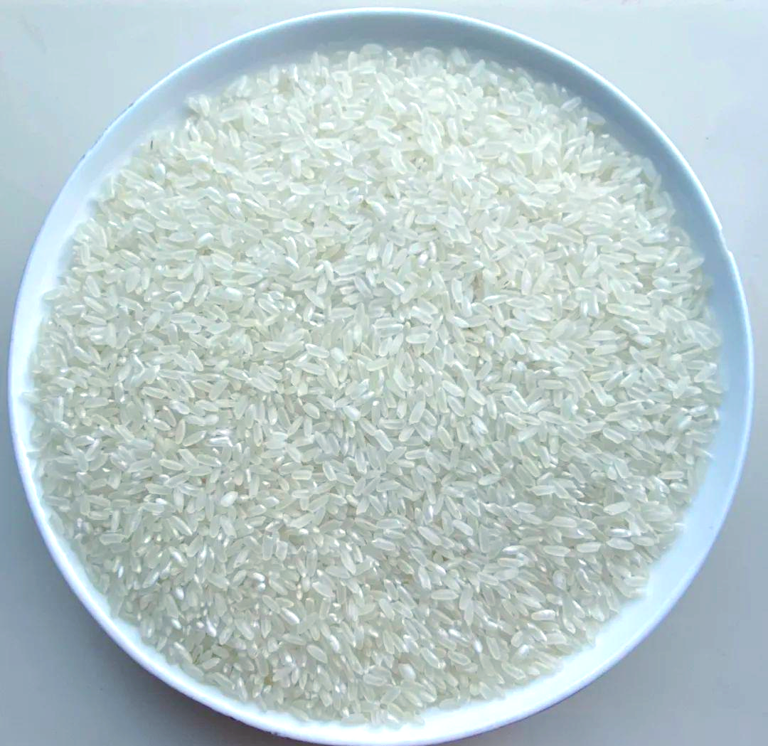 粳米:《全国中草药汇编》中的多功能药用食材