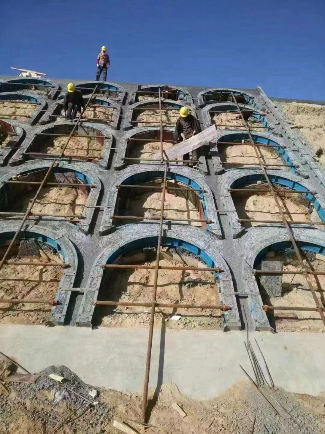 铁路路基两侧拱形骨架护坡模具拱形定型模板京伟模具