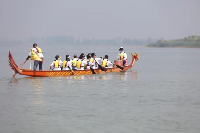 37.8万人"围观"海陵湖这场比赛