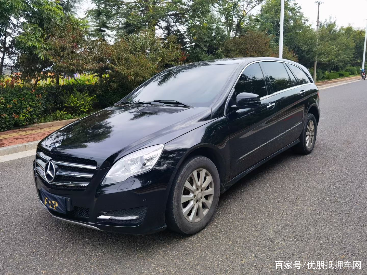 霸道和奔驰r350（霸道和奔驰哪个有面子） 霸道和奔驰

r350（霸道和奔驰

哪个有面子

）「霸道车好还是奔驰s300好」 行业资讯
