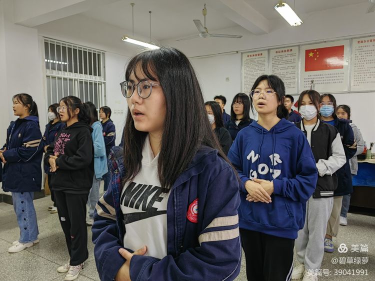 应城二中女生怀孕图片