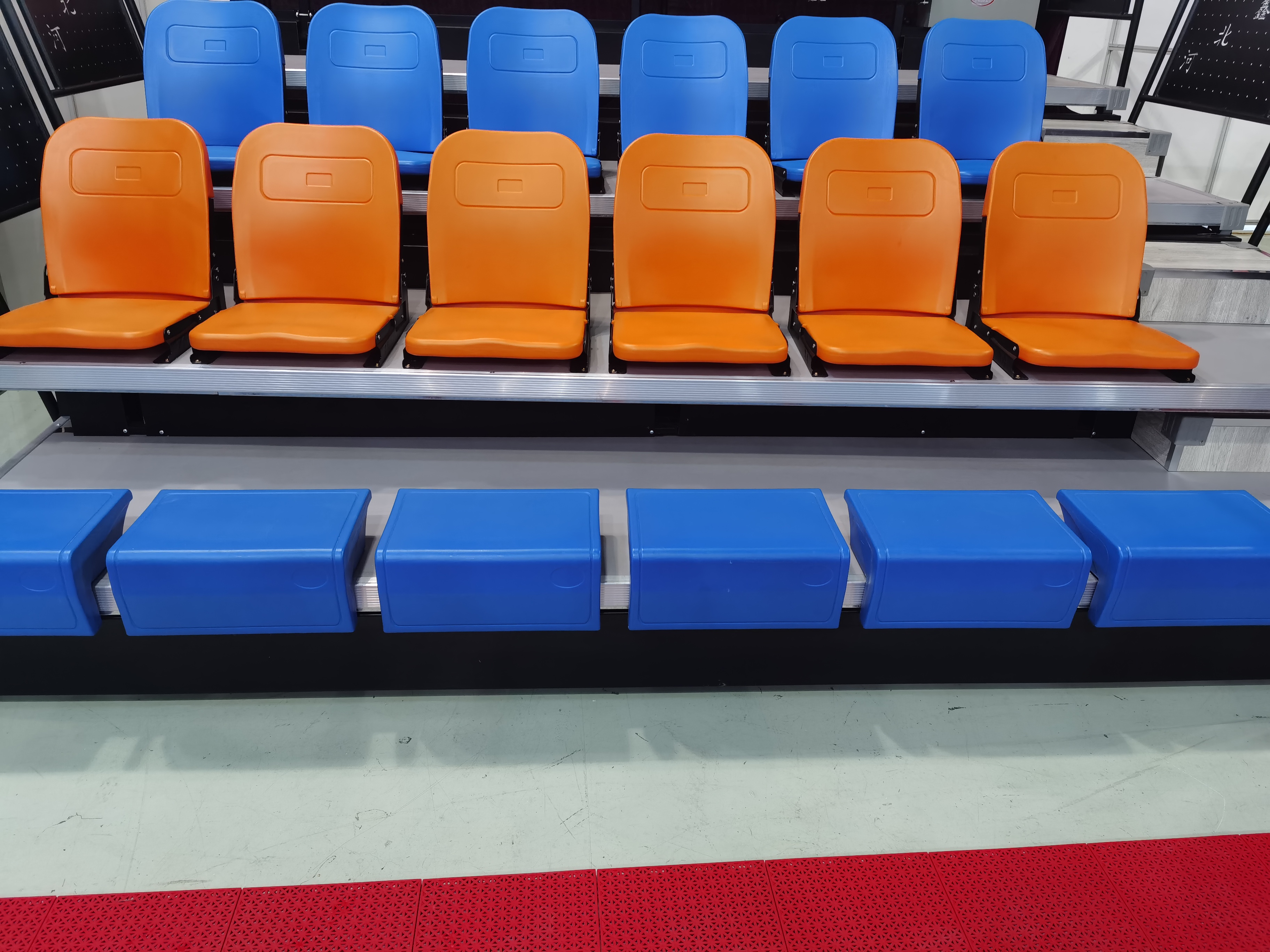 电动伸缩看台的座椅方案怎么选择?