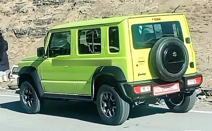 铃木吉姆尼四门版实车曝光!尺寸大幅提升,进口引入国内销售