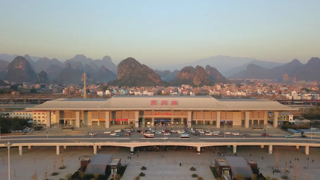 这座千年古镇免门票!多地高铁直达!