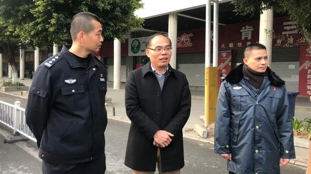 黄国杰督导检查最严道路交通安全整治工作:大力整治交通黑点,保障道路