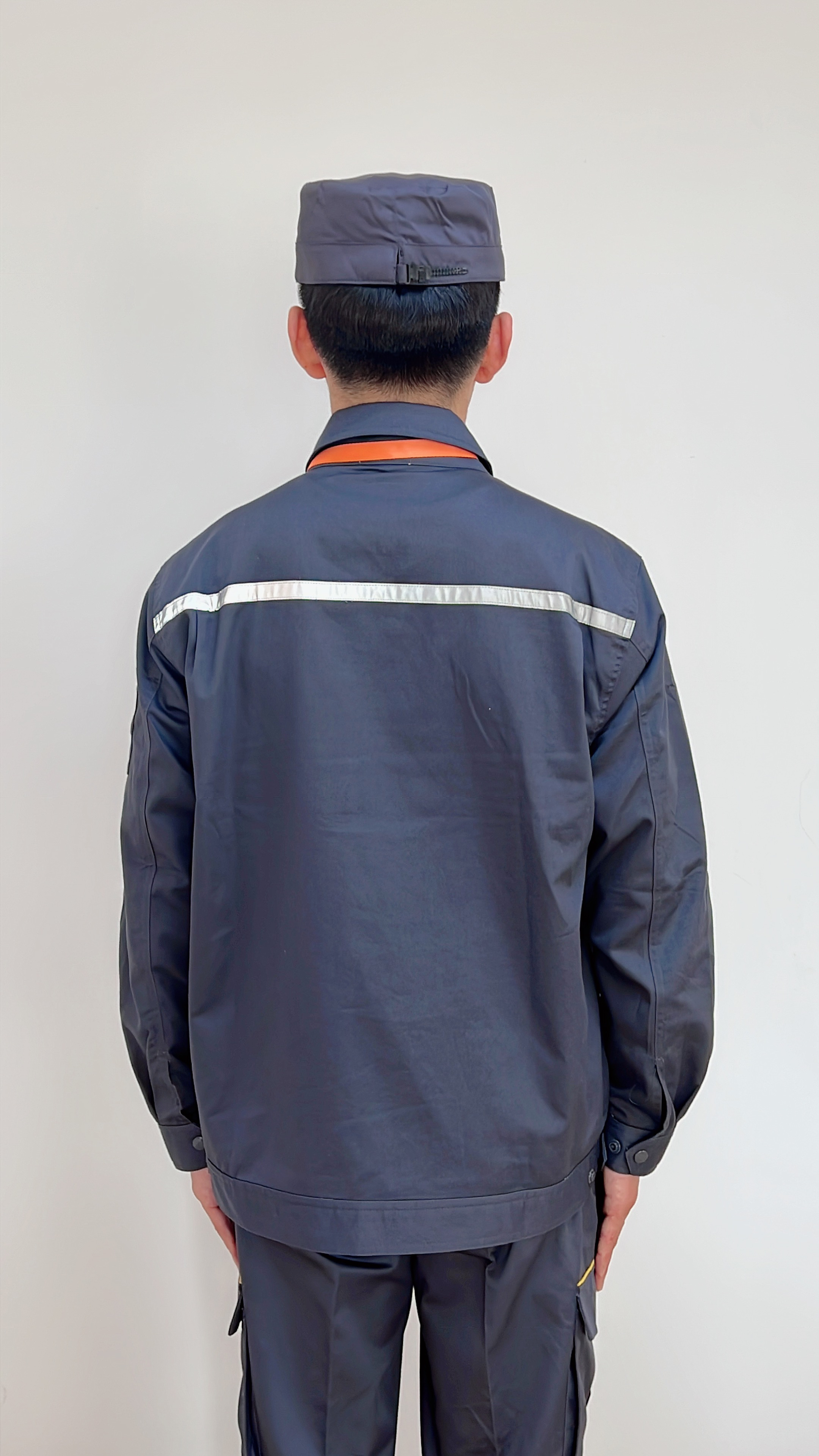 注意辨别!大连华润燃气公司全体员工换新工装了!