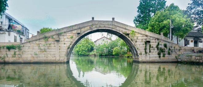 淀山湖畔的江南水乡,藏着一座"古桥博物馆"