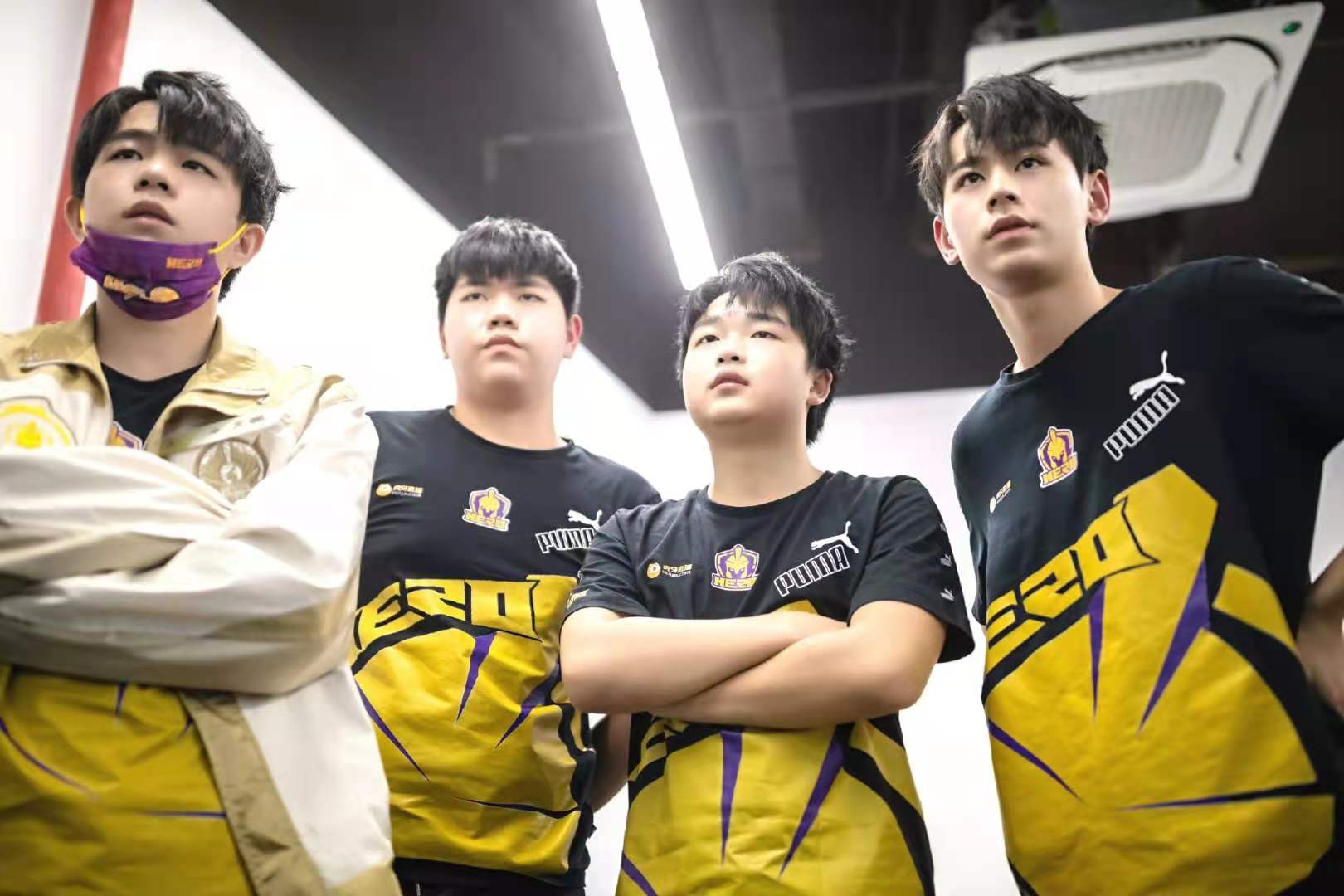 hero止步八强后重建,成名选手转会,久哲再次准备青训"淘宝"