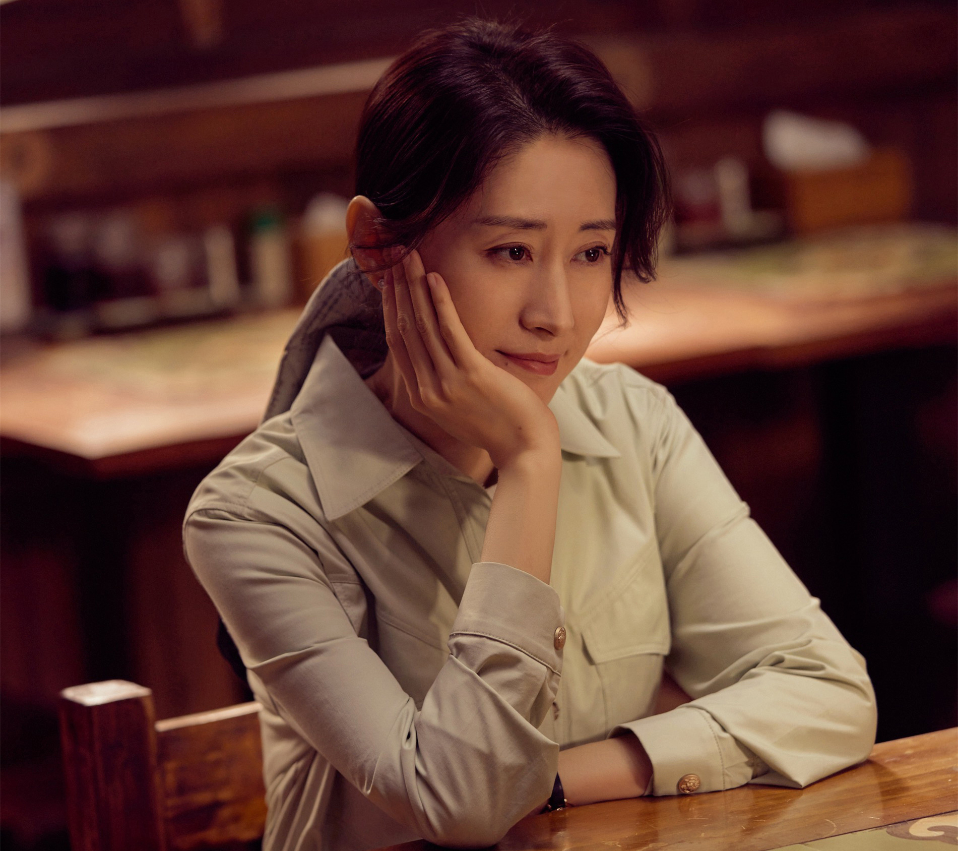 《对你的爱很美》四集过后,刘敏涛演技不俗,睥睨一切,自成看点