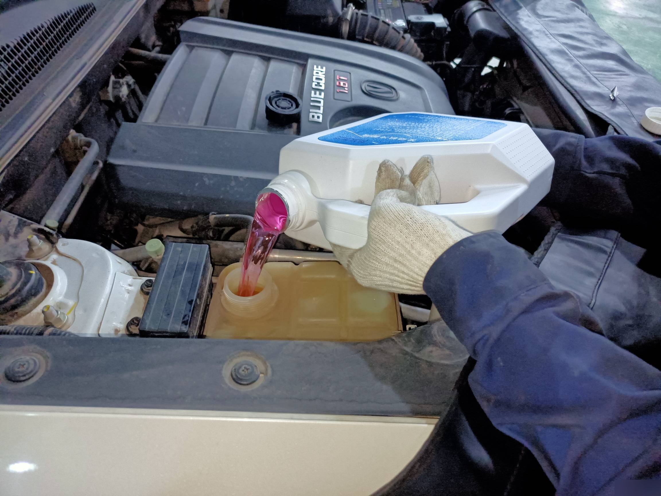 冷却液必须去4s店换吗?