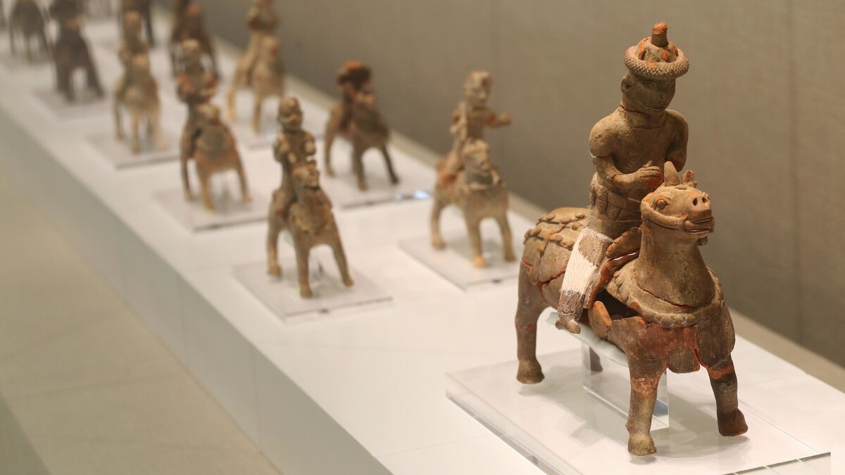 东吴名将丁奉墓群出土文物在南京首展