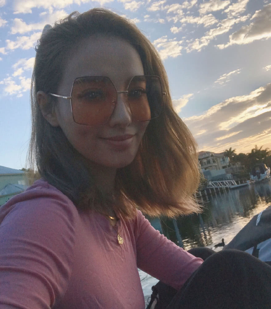 欧弟前妻郑云灿疑有新欢!与小9岁男星回家,曾喜欢主动结识异性