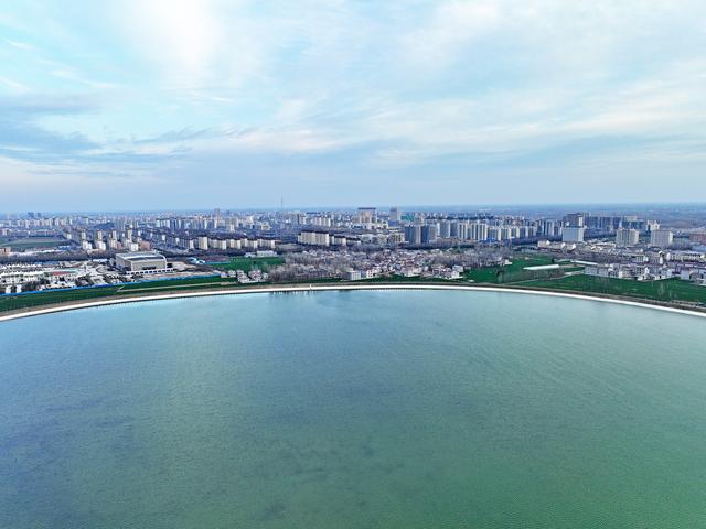 鹿邑:早春的玉清湖美的"上头"