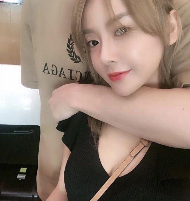 cba教练杨鸣疑出轨,小三怒撕原配,曝两人早已分开