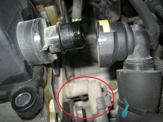 若汽车的转速传感器发生故障,会有一系列明显的表现.