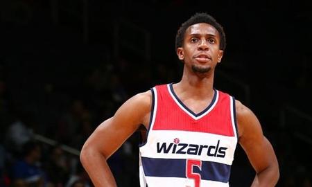 伊萨克-邦加和伊斯梅尔-史密斯为有需要的人们送去帮助