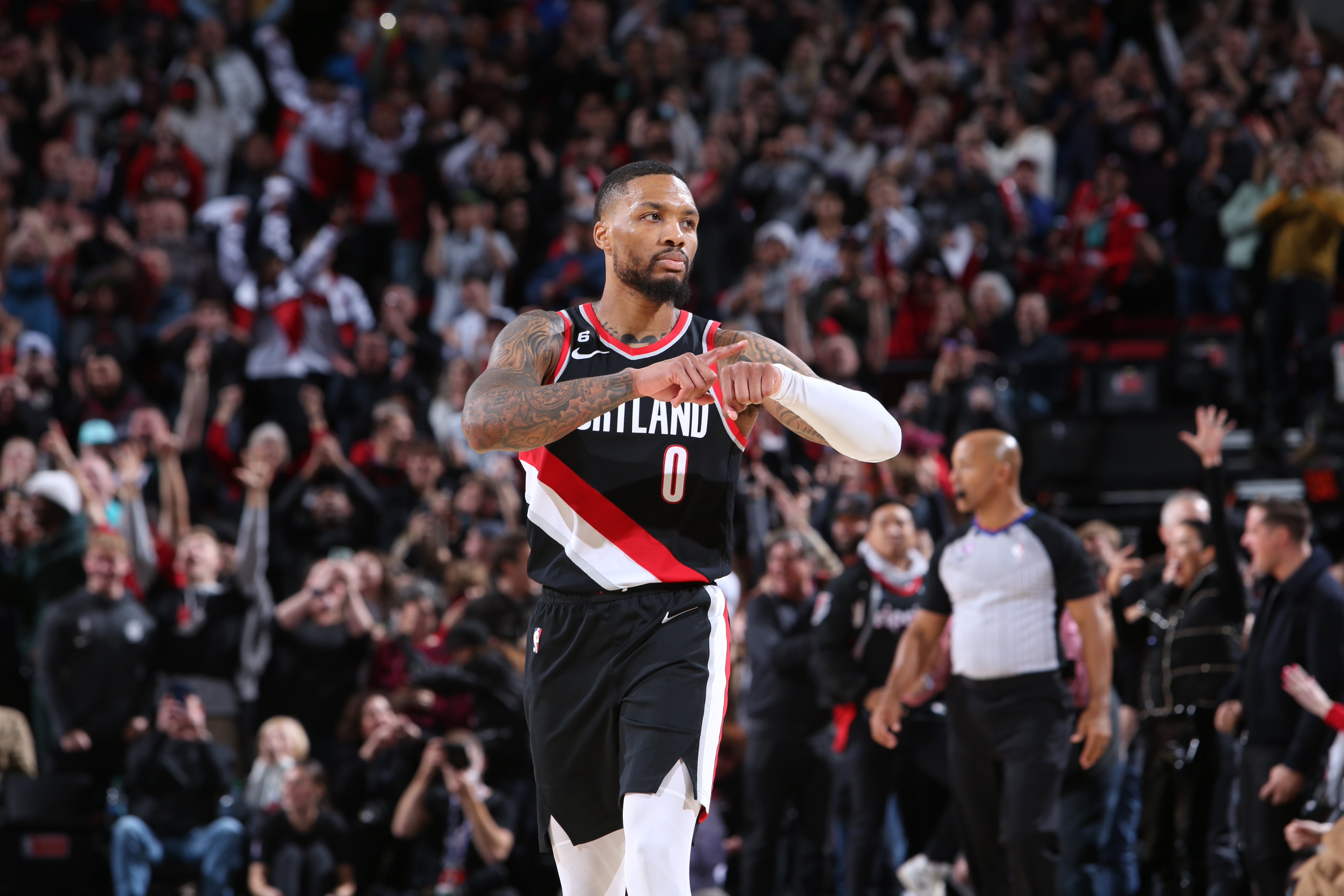 本赛季最牛x比赛:掘金开拓者神仙打架 利拉德穆雷约基奇个个都硬