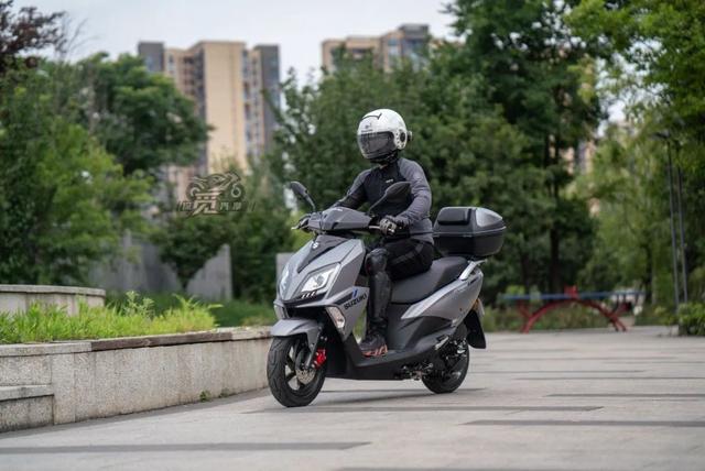 详细测评济南轻骑铃木uy125︱神车也有中年危机