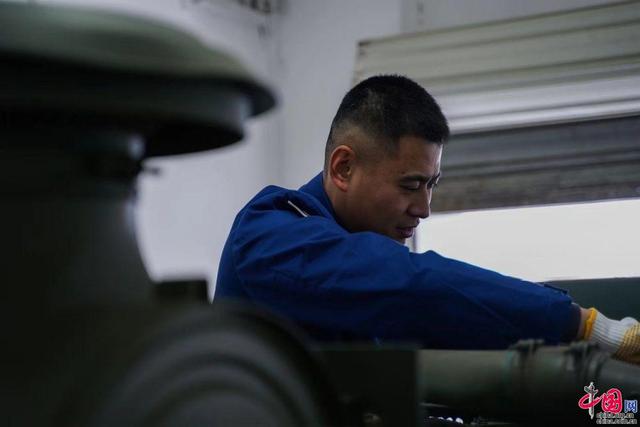 "电源医生"姜坤——十六年匠心守护通信心脏