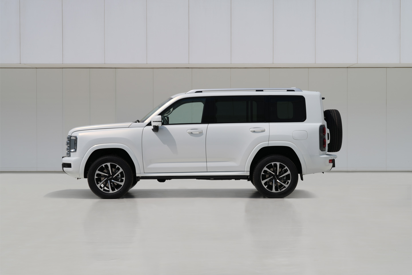 长城全新哈弗h9官图发布:方盒子车身,可选2.0t汽油/2.4t柴油