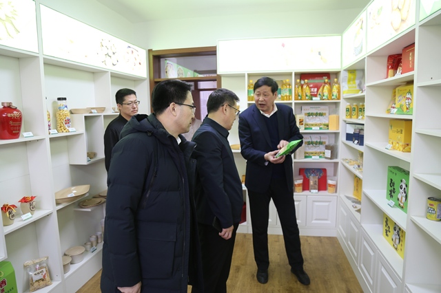 冯喜亮到四平市调研粮食产业工作