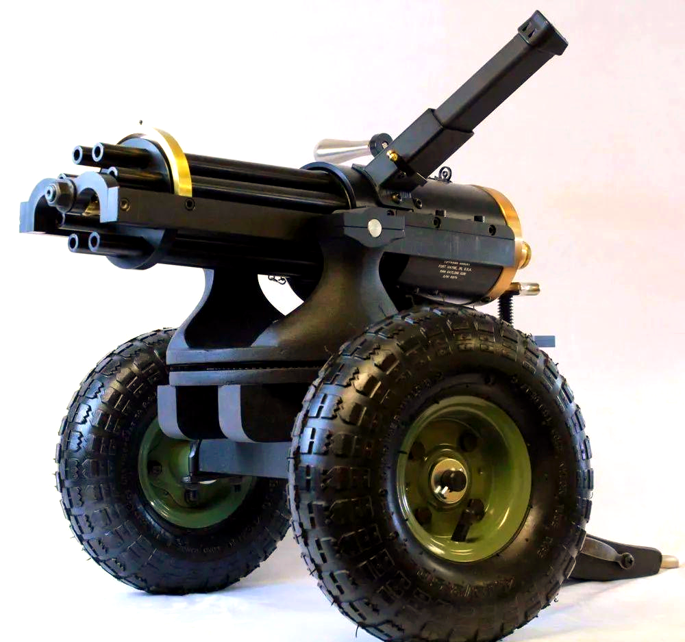 手摇加特林机枪升级,增设消音器与格洛克弹匣供弹