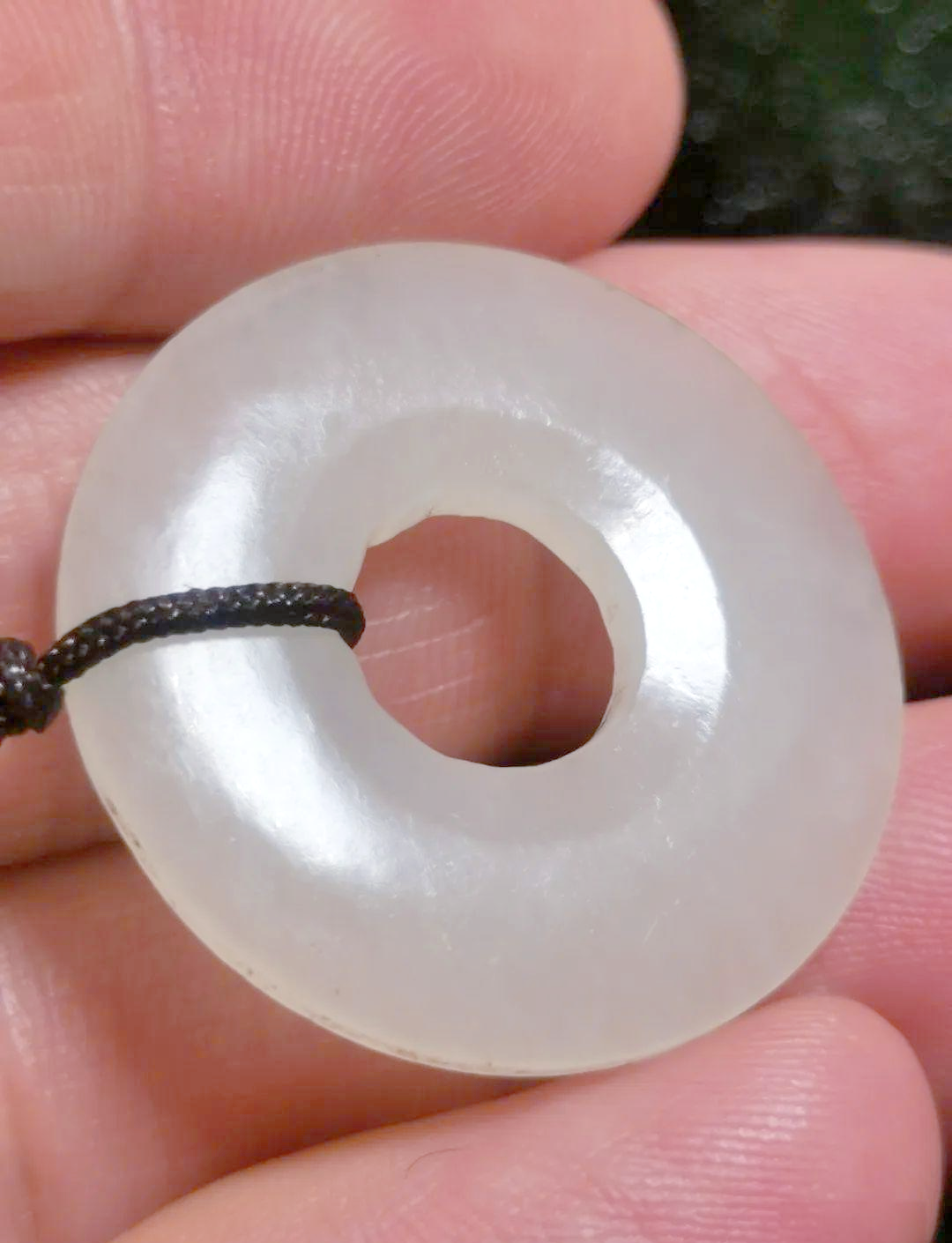 探讨清代白玉平安扣的传承与演变