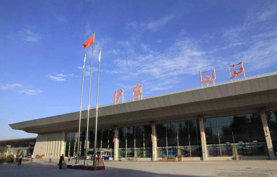 伊宁机场国际航站楼图片