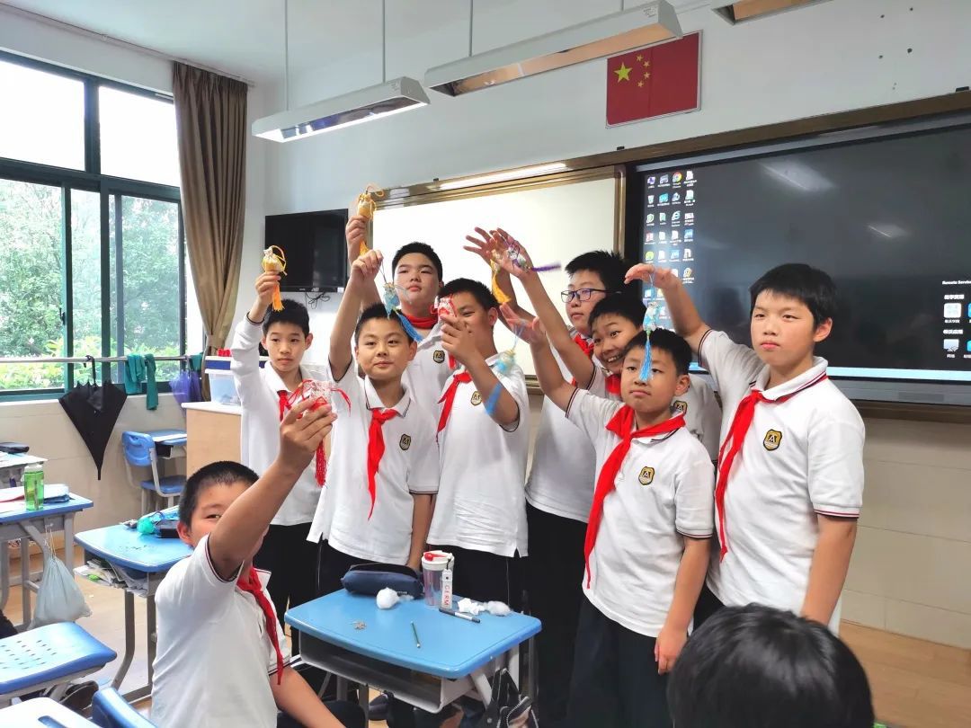 "非遗文化进校园"活动来到西延安中学