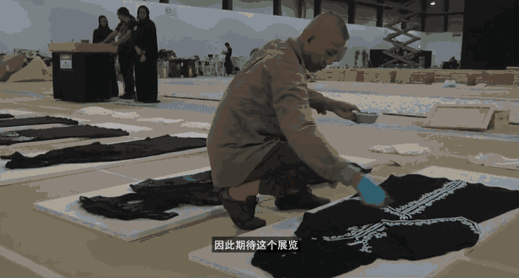 用21年搭建焰火天梯为08奥运设计大脚印蔡国强有多牛