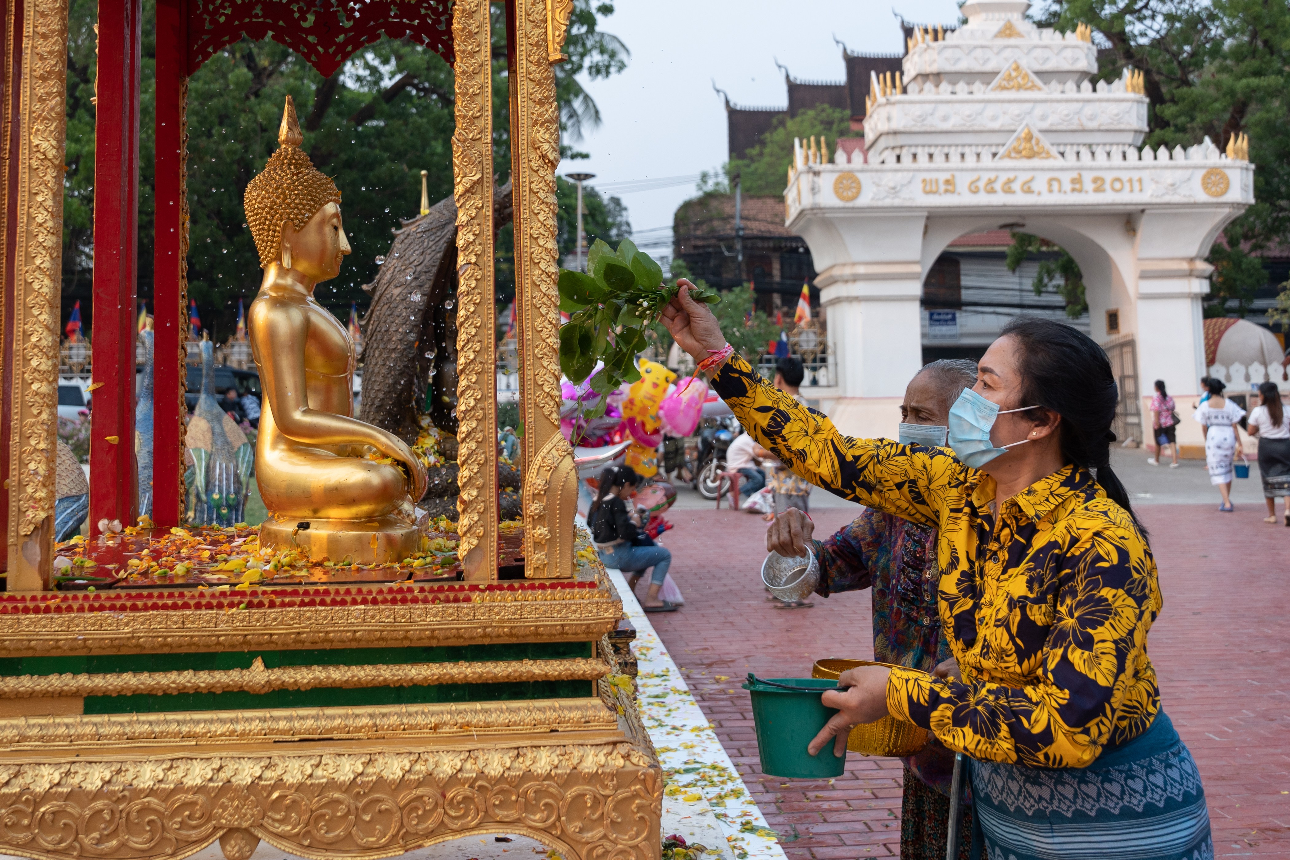 老挝首都万象庆祝泼水节