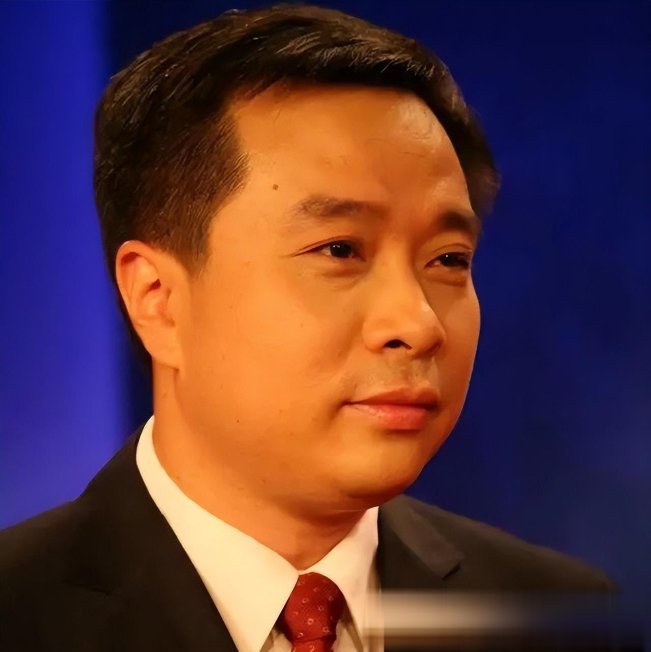 才子配佳人!央视主持人董卿和康震传来最新消息