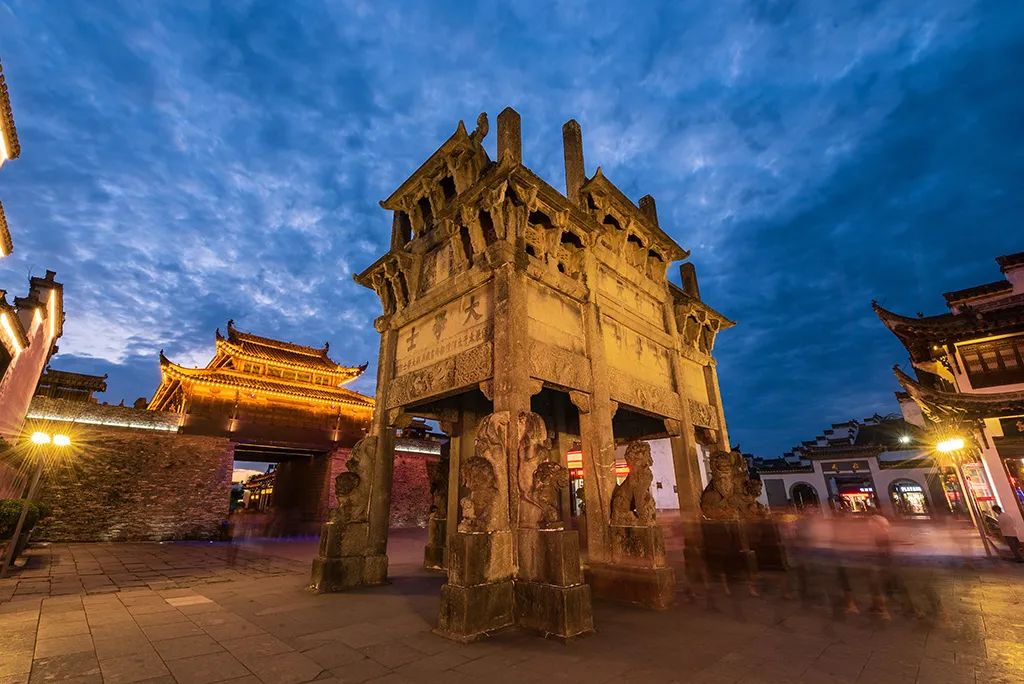 能否邀请你一起,来读一本关于歙州的书