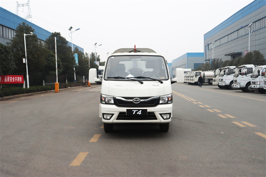 比亚迪t4纯电动勾臂垃圾车