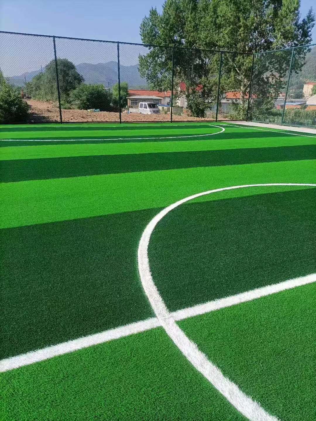 免充砂足球场人工假草(深浅双色搭配,30mm, 21000簇每平方)