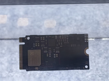 11.4GB/s！三星全新QLC硬盘亮相：为个人AI计算打造