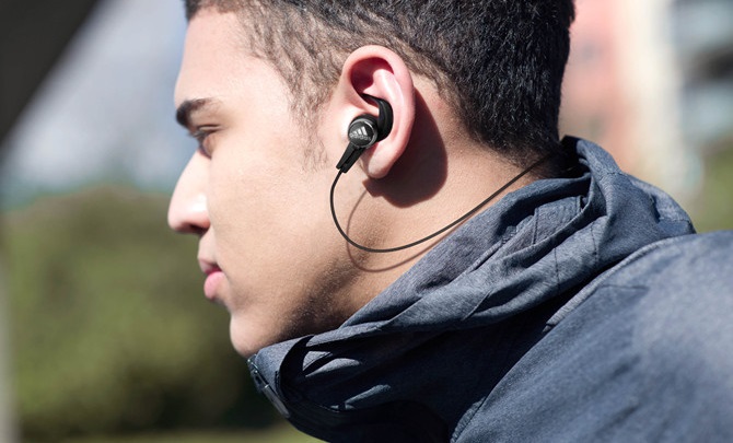 入耳式蓝牙耳机怎么戴