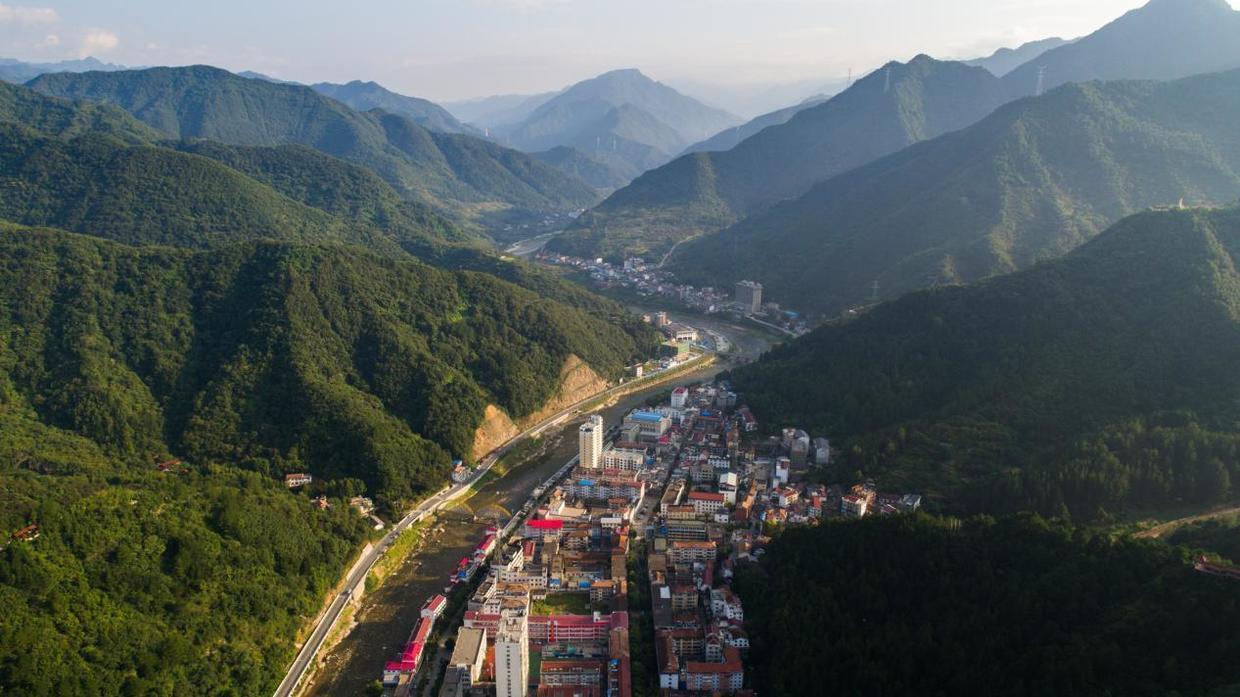 散文:袖珍城市:佛坪