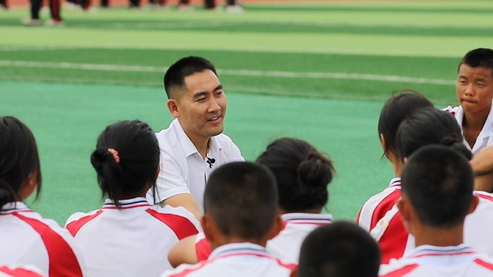 北青报:为"走出大山不应该是为了逃离大山"点赞