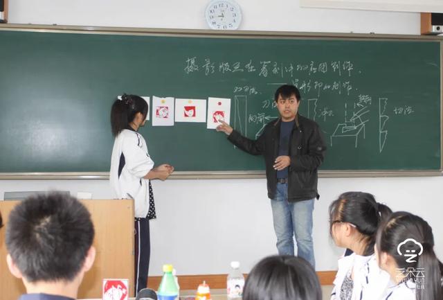 牙克石市第一中学:开展多彩美育活动,提高学生文化艺术素养