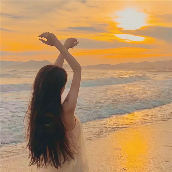 婚姻里的女人有钱才能"腰板硬"